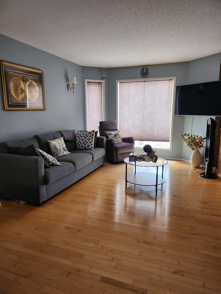 Stay Heavenly. Stay Cozy. Stay With Us In Airdrie - Airdrie
