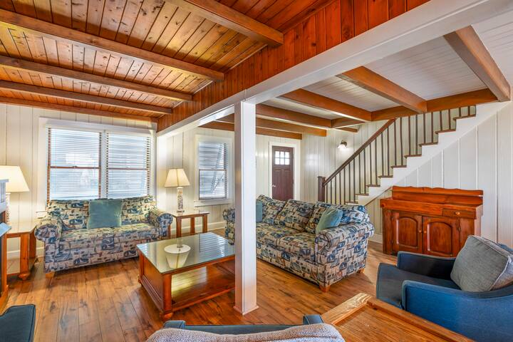 Wilbur Wright Associates/Days Inn managed Airbnb listing 3