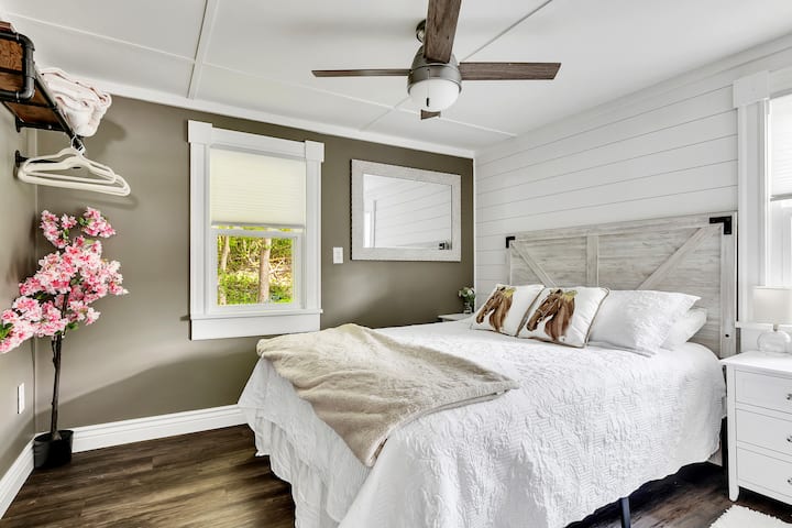 Викендичка В спална соба