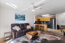 Heart of Waikiki | Kitchen | Free Parking | W/D