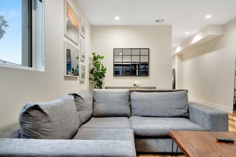 Successful Airbnb property: Hollywood Home w Hot Tub in Universal City