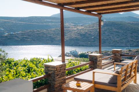 House with Sea View on the Beach Fasolou in Sifnos