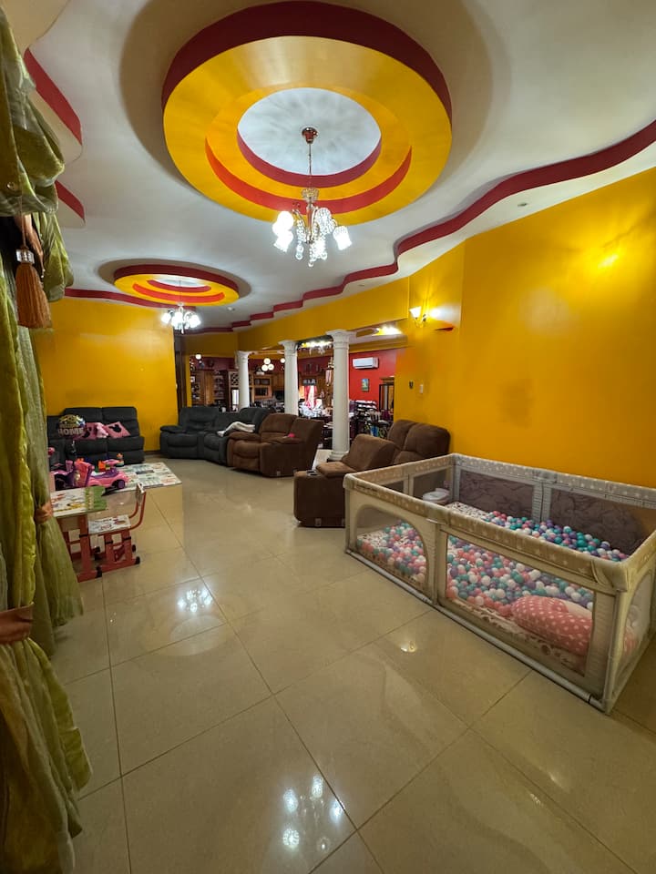 ಲಿವಿಂಗ್ ರೂಮ್
