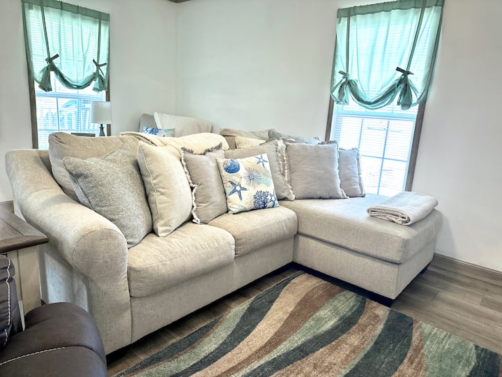 1.5 Miles To Holden Beach, Sand + Golf - Holden Beach, NC
