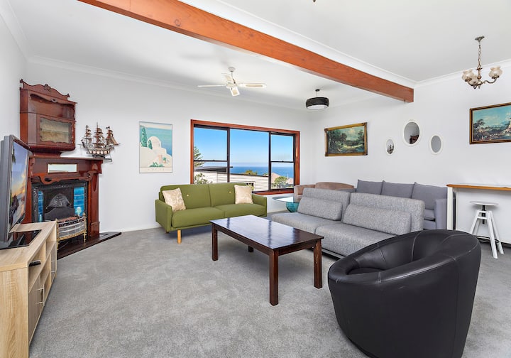Sea Cliff Lodge In Clifton - Stanwell Tops