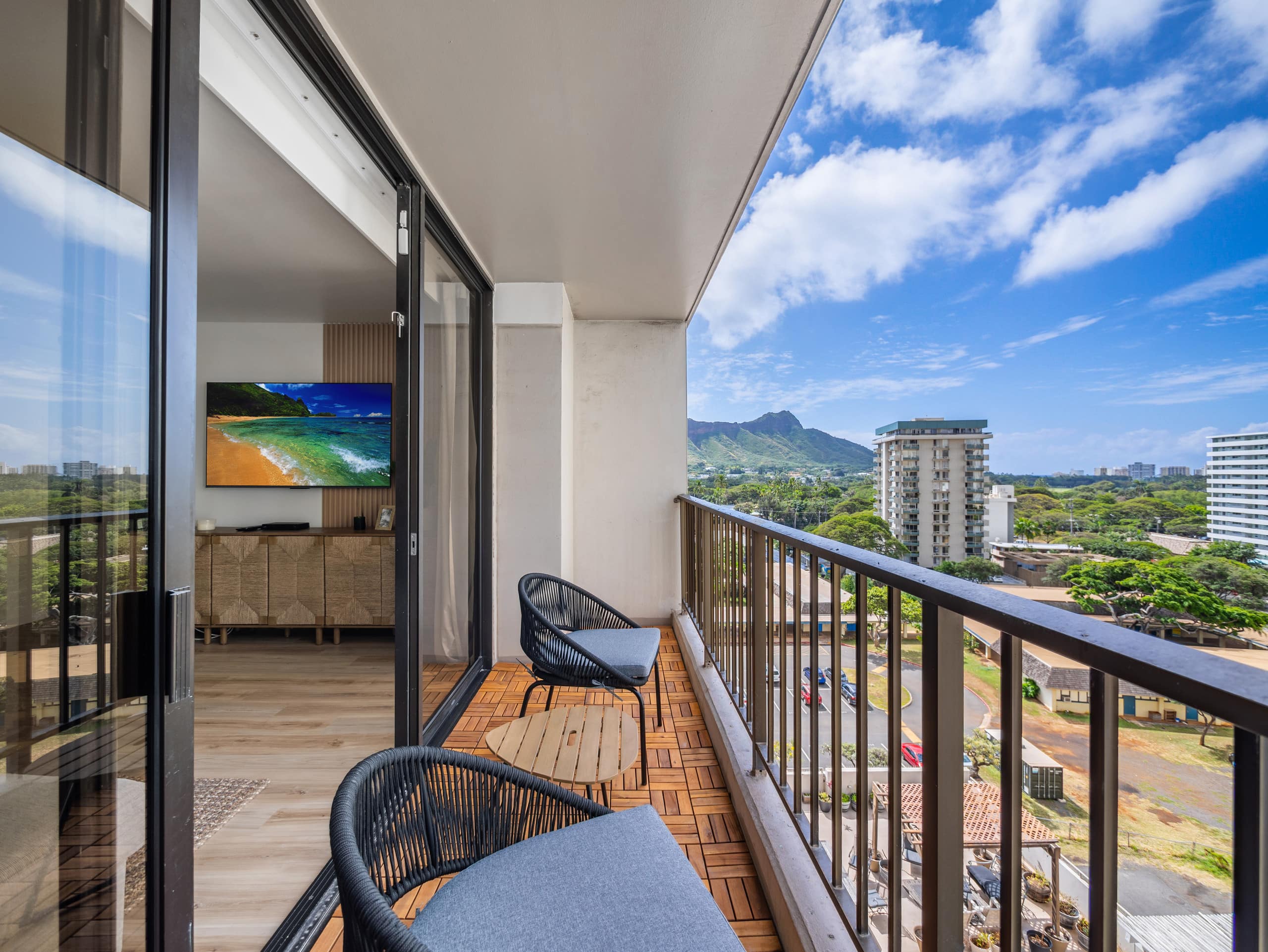 Renovated Clean 1bdrm @ Waikiki Sunset - Image 26