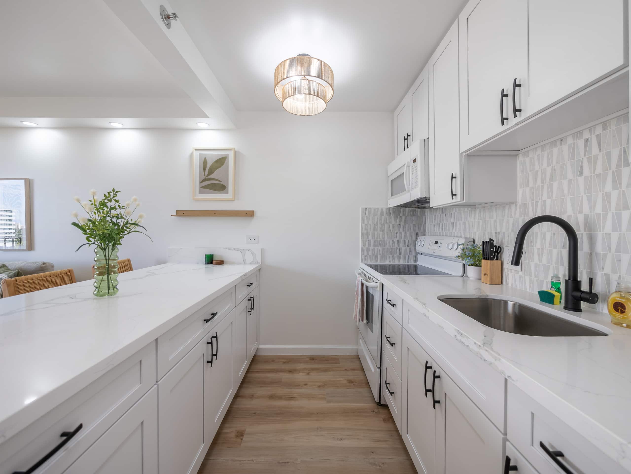 Renovated Clean 1bdrm @ Waikiki Sunset - Image 13