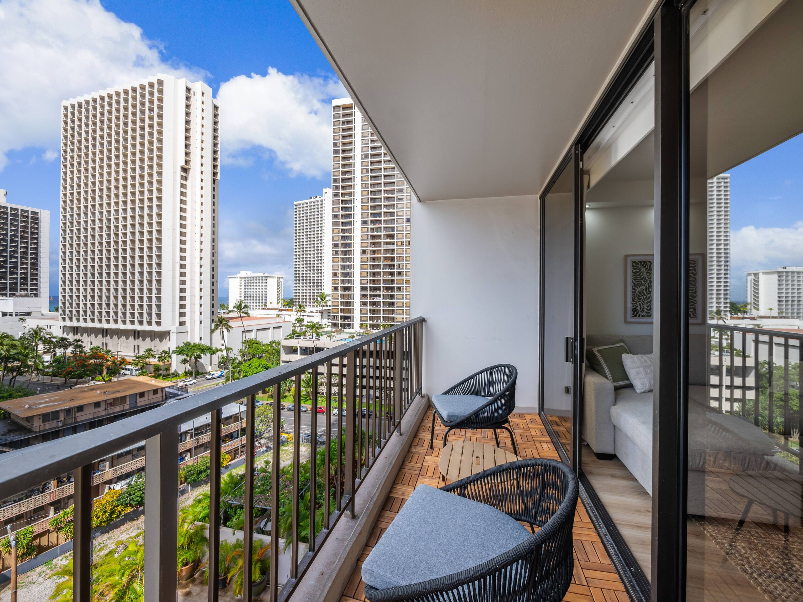 Renovated Clean 1bdrm @ Waikiki Sunset - Image 25