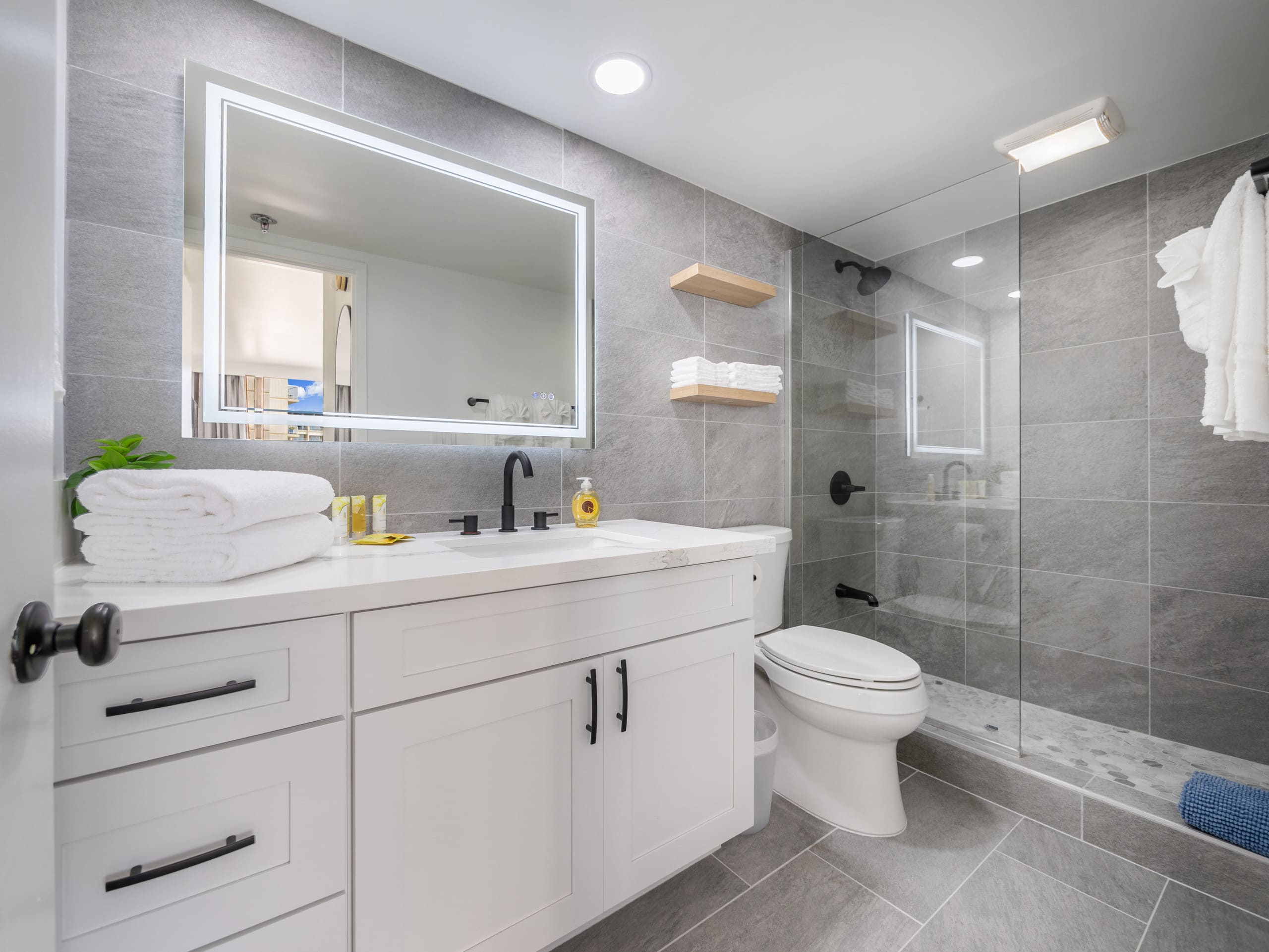 Renovated Clean 1bdrm @ Waikiki Sunset - Image 23