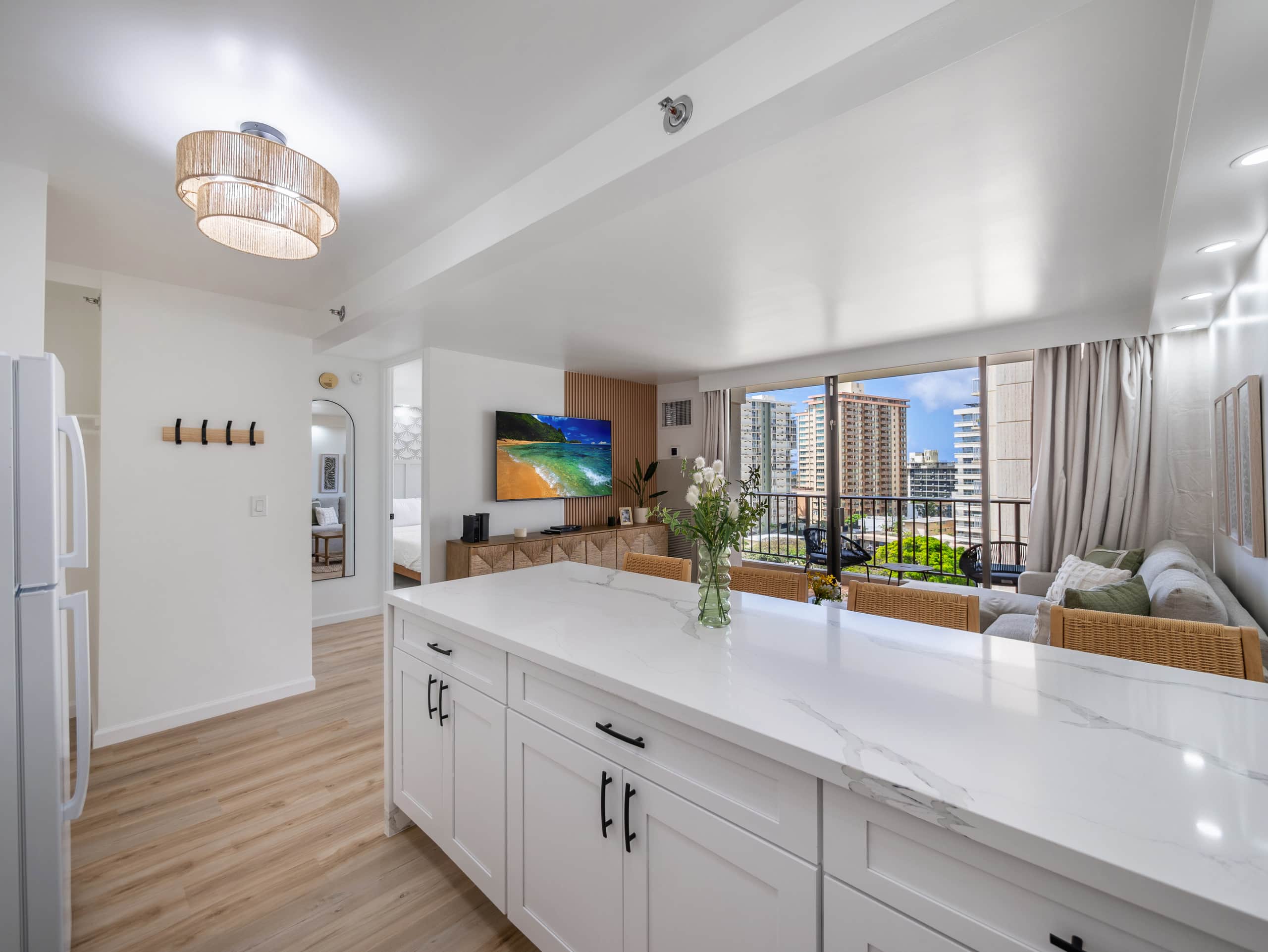 Renovated Clean 1bdrm @ Waikiki Sunset - Image 4