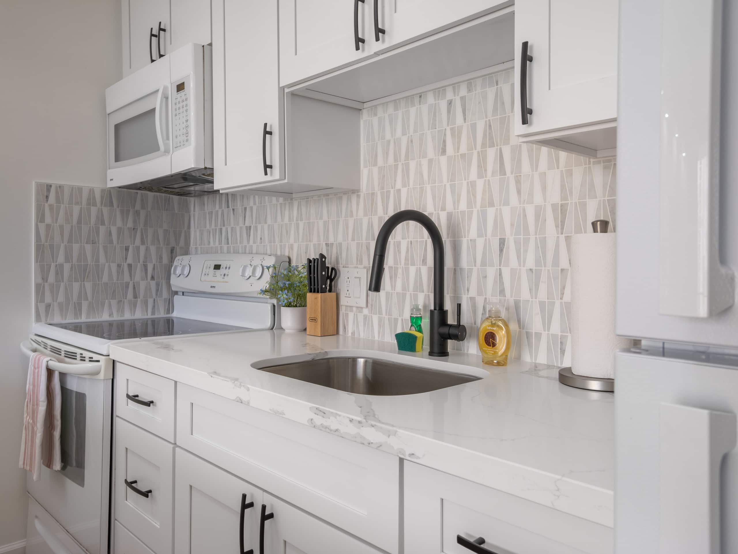 Renovated Clean 1bdrm @ Waikiki Sunset - Image 12