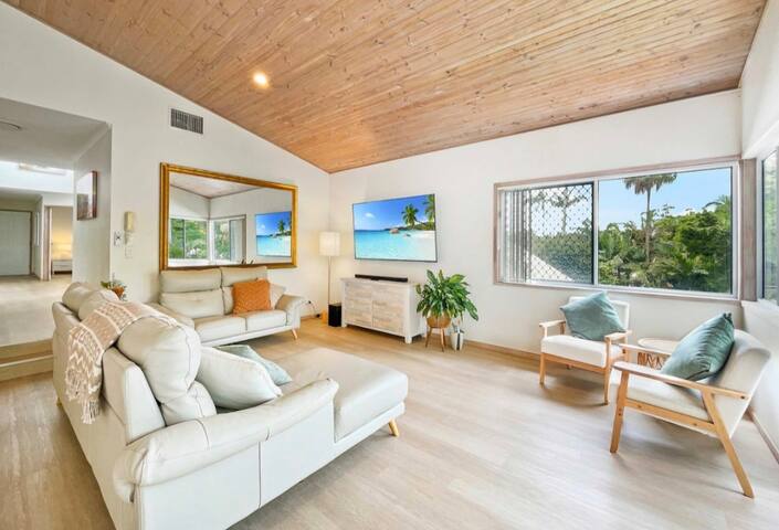 Alex Treehouse by the Beach gallery image 2