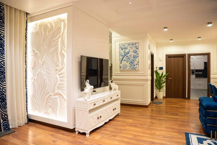 Living room image 6