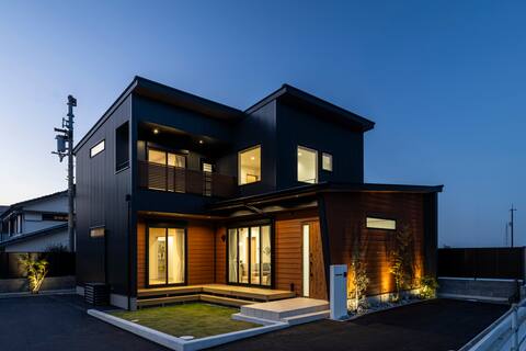 Opening in 2025 / Newly built private rental / Maximum 8 people / For families and groups "FAMILY BA