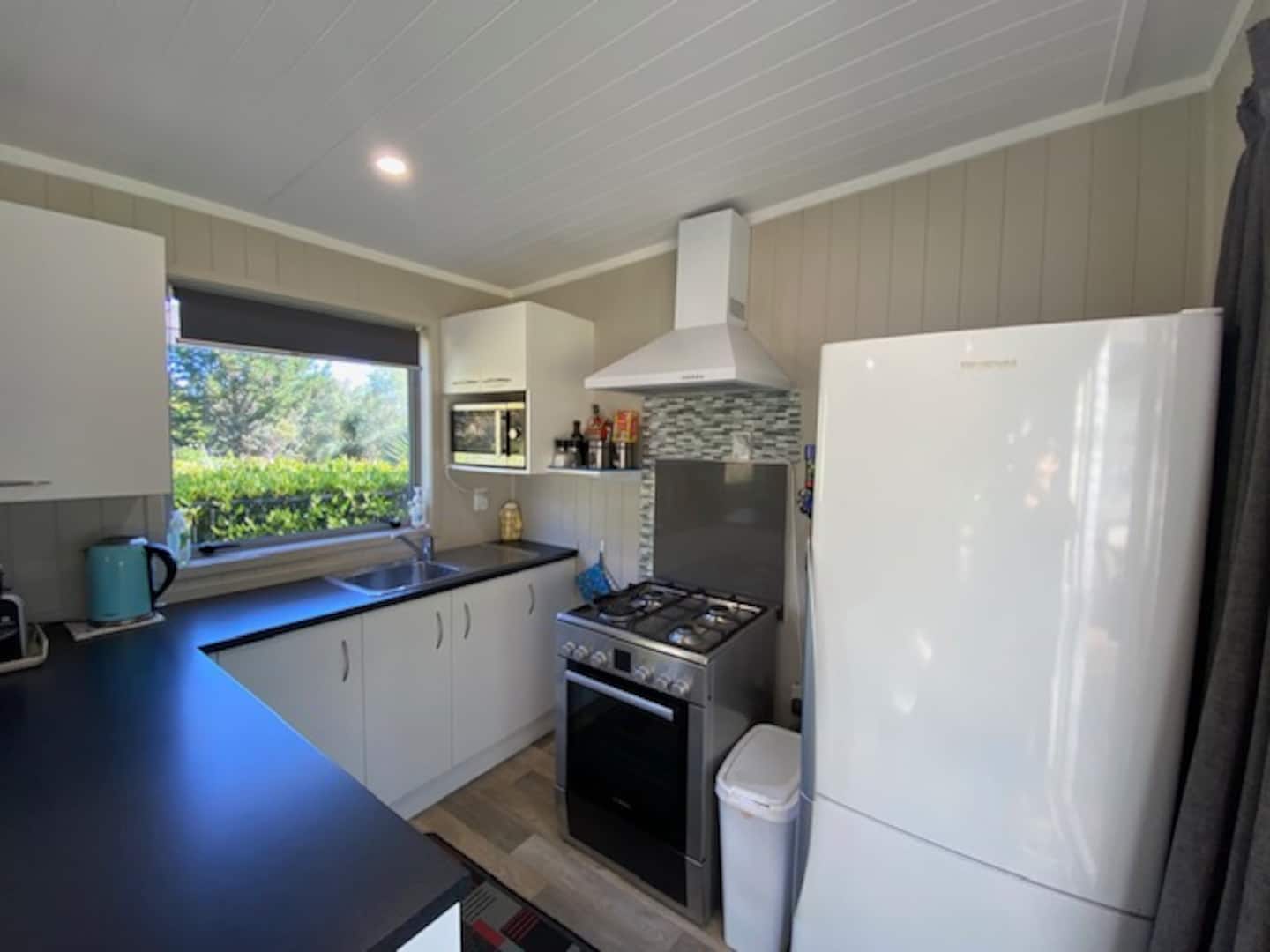 Tui's Retreat - Peaceful, Private & Close To Town 4