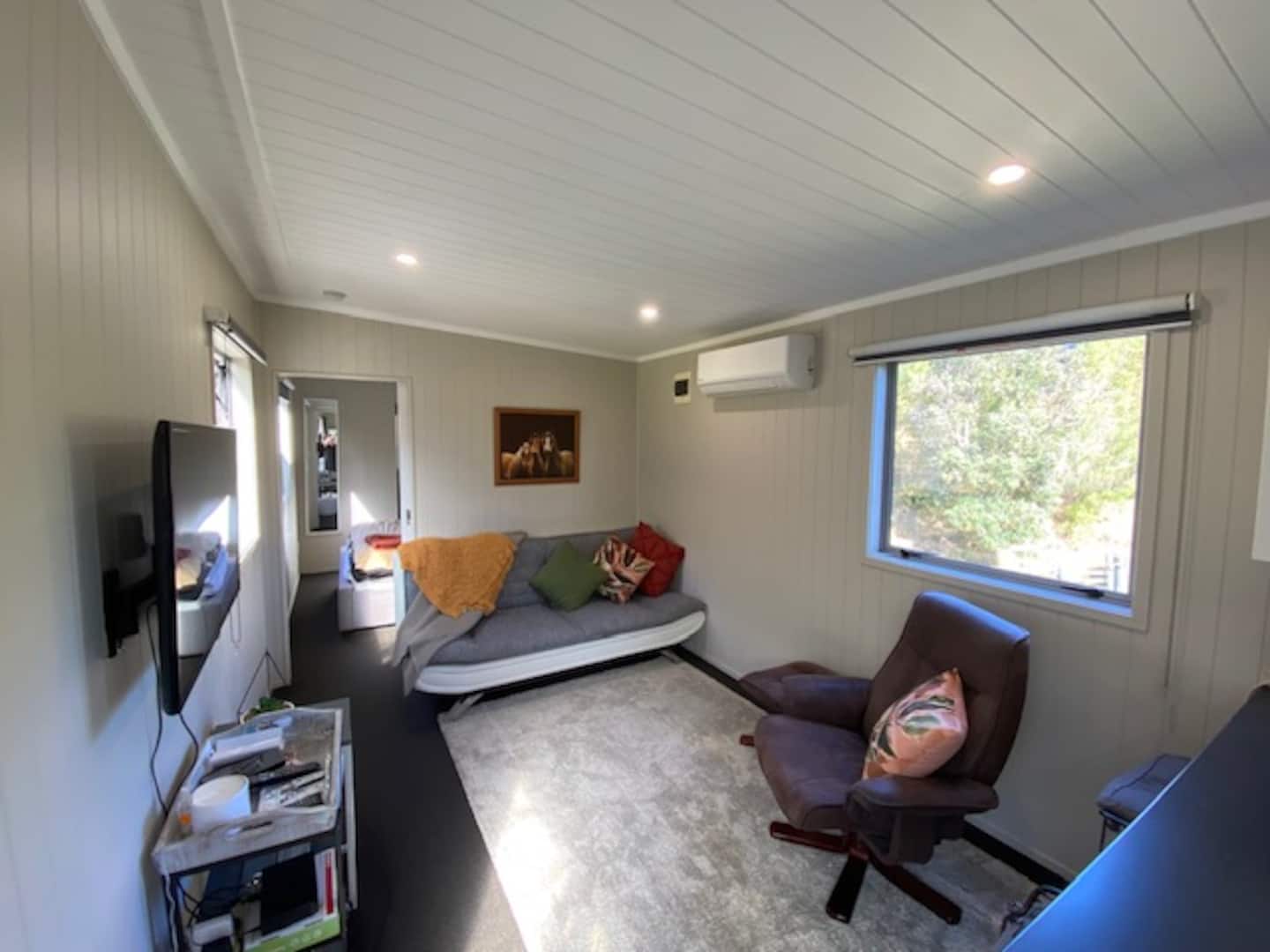 Tui's Retreat - Peaceful, Private & Close To Town 2