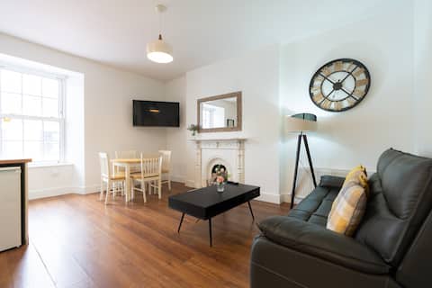 Dingle Runda - 3 Bedroom