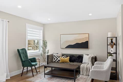 Feel at Home | Stylish 3BR Townhouse in Dieppe