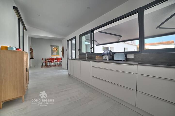 Conciergerie privée managed Airbnb listing 2
