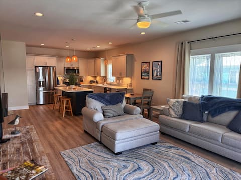 Top Airbnb: The Garage Mahal of Emerald Isle in Emerald Isle