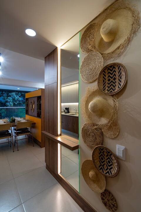 Successful Airbnb property: H502 • Stunning 1BR • Pool, Parking • 24/7 Guards in Juanambú