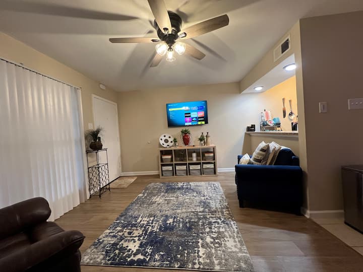 802 Stylish Condo, Near N/e Hosp, Ft Sh, Randall - San Antonio, TX