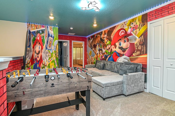 Superstar Mario at Windsor cay, near Disney n'shop - Houses for
