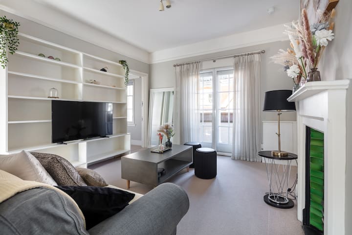 Luxe 2-Bed Flat | Selfridges