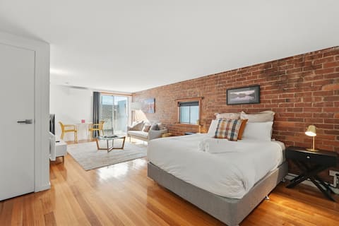 Studio Stay, Walk to City & Food