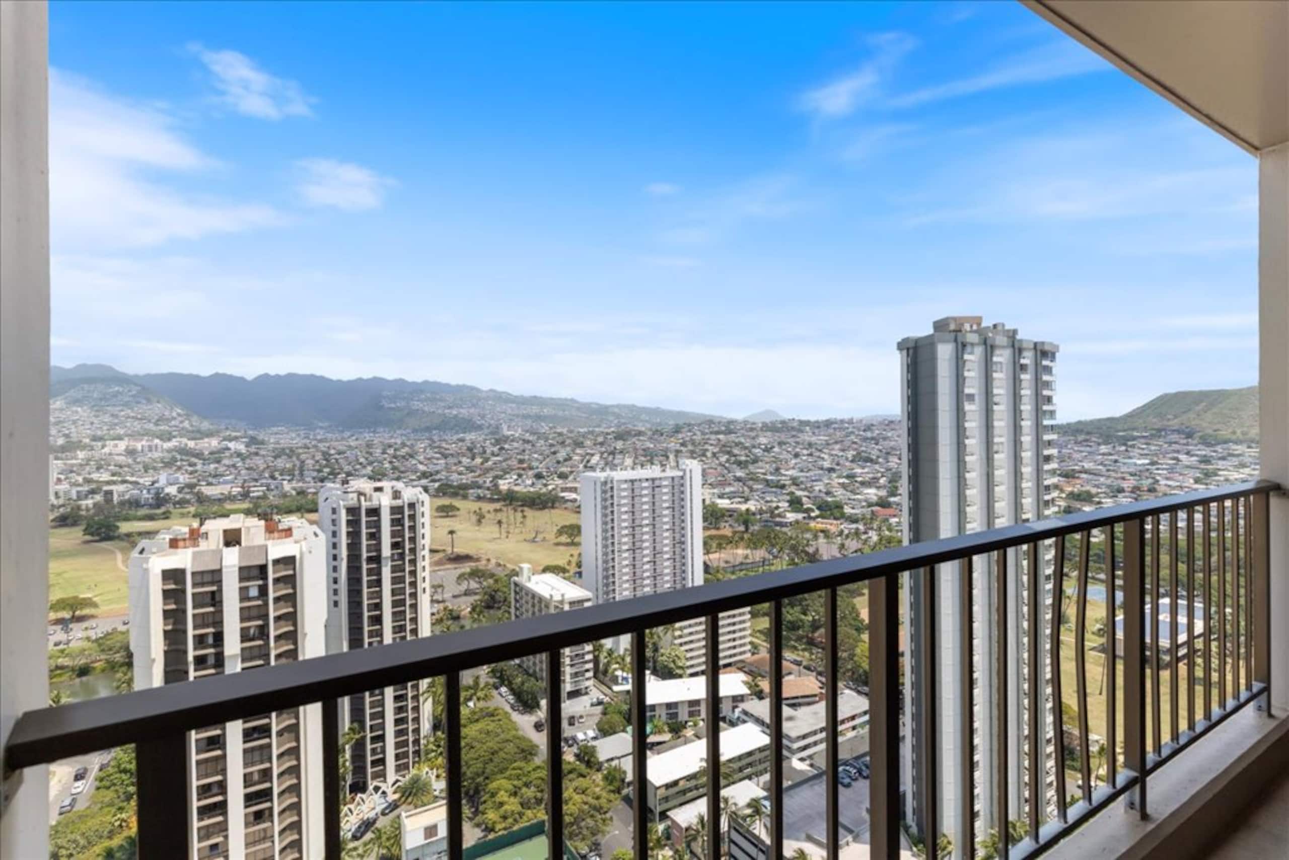High Floor 1Bd-1Ba, A/C, Views, Wifi! - Image 14