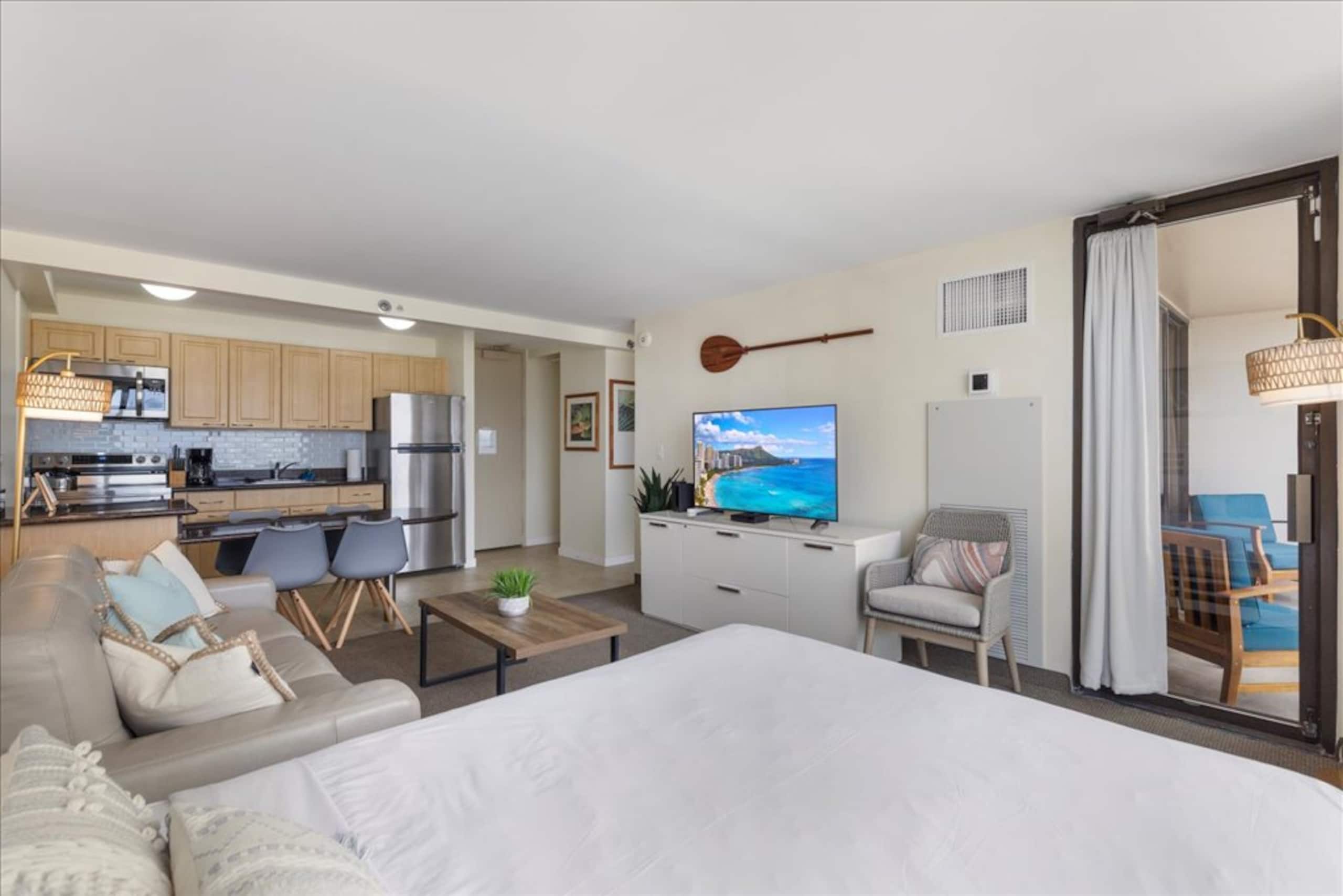 High Floor 1Bd-1Ba, A/C, Views, Wifi! - Image 7