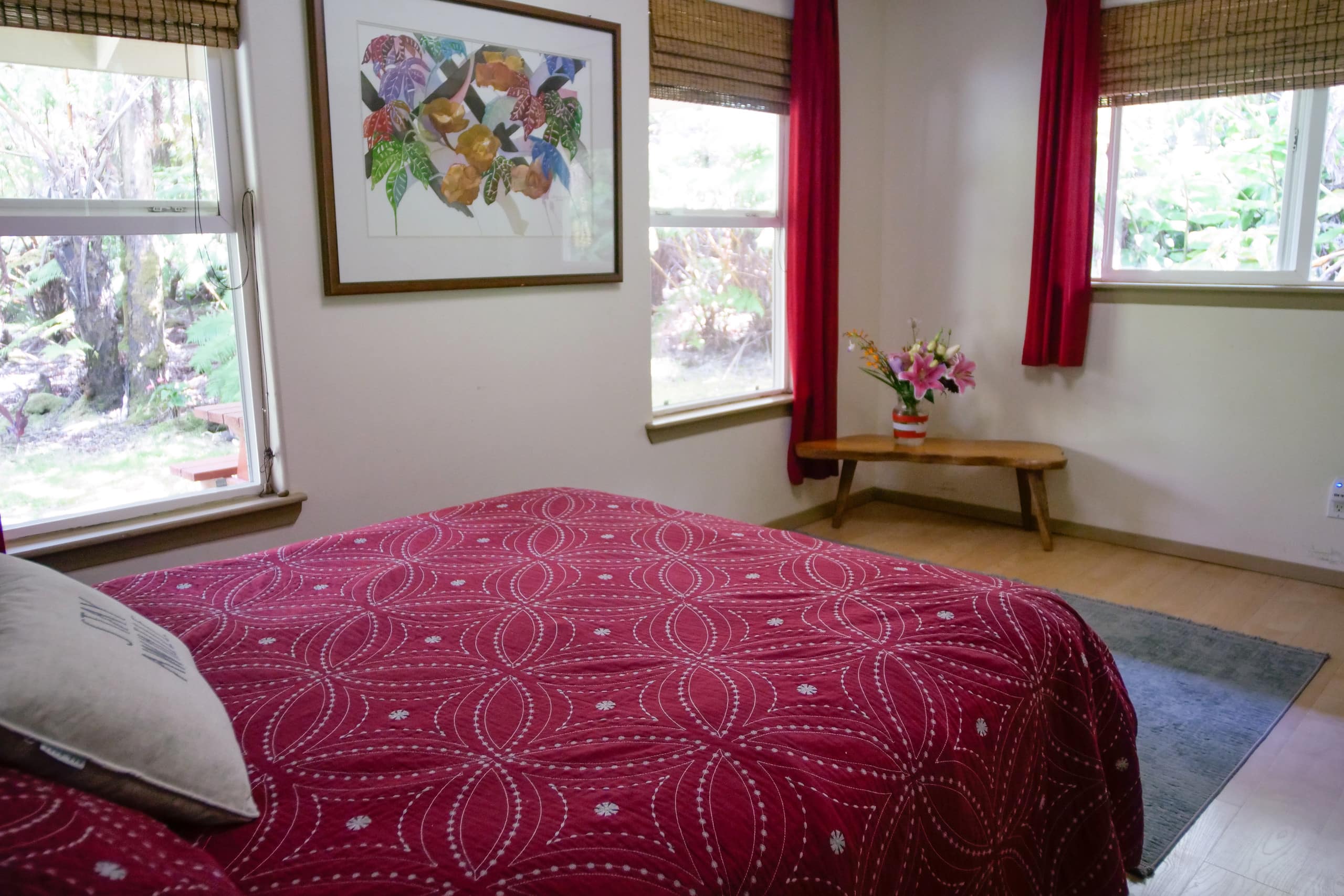 Home in Volcano · ★4.77 · 3 bedrooms · 3 beds · 2 baths - Image 7