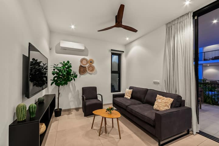 Modern 2BR Apartment near Mambo Beach - Apartments for Rent in