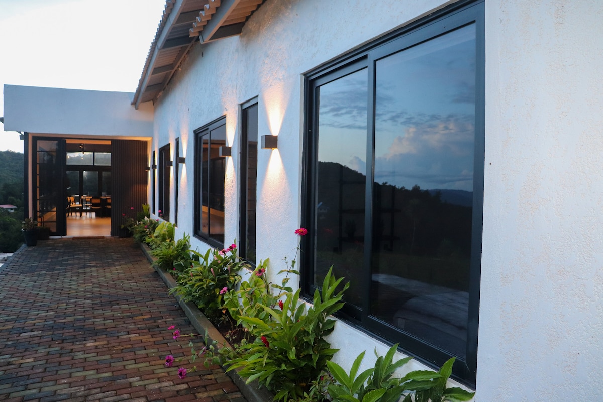 The Azul Heights House - Casas en alquiler en Panama City, Panamá