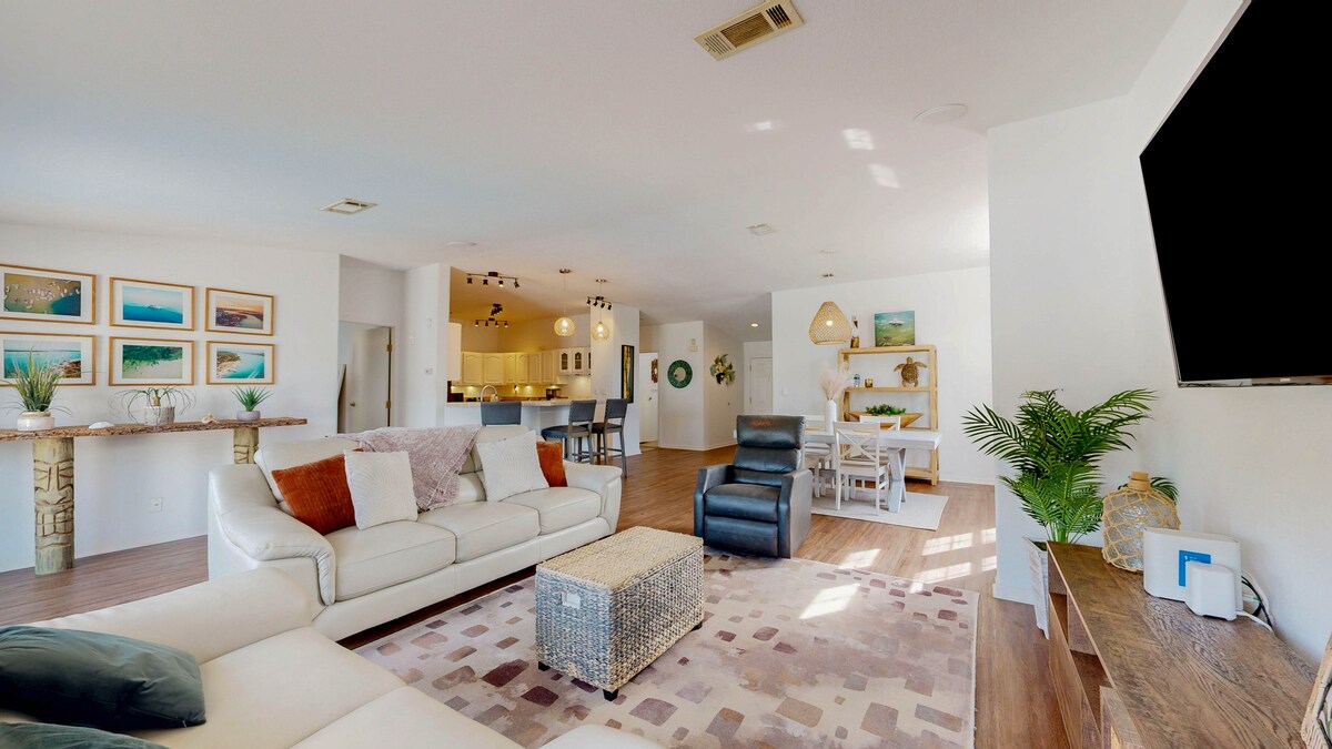 Popular Airbnb listing: Sunset Palms - Waterfront/Heated Pool/Pet-Friendly in Butler Beach