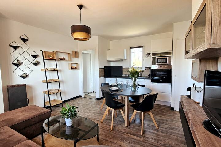 Entire home with 2 bedrooms in Talmont Saint Hilaire - Le Porteau