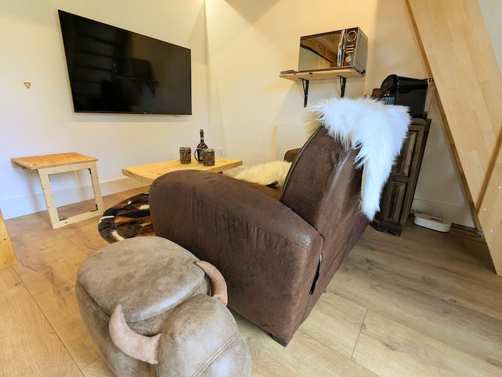 Frakkland, Refuge Nordique Et Bain Chaud Extérieur - Sées