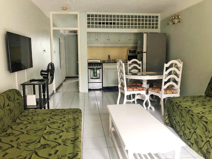 Island Retreat - King Bed (Walk To The Beach) #7 - Ocho Rios