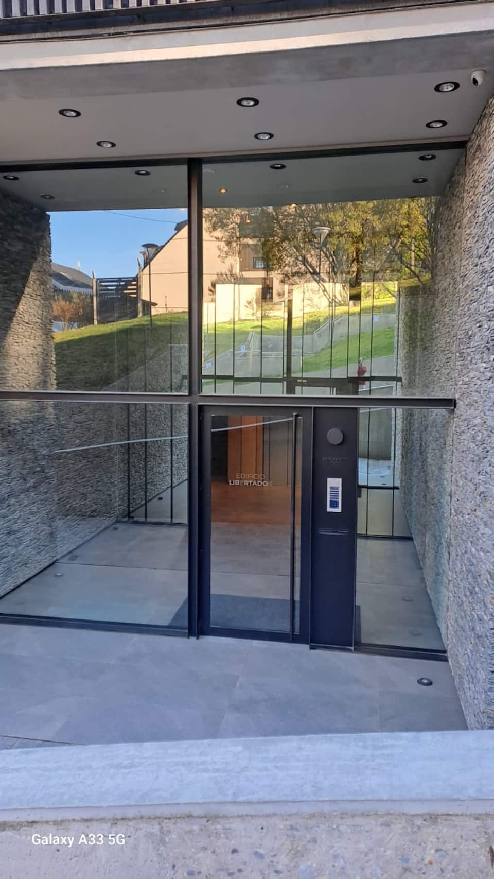 Entrada del edificio