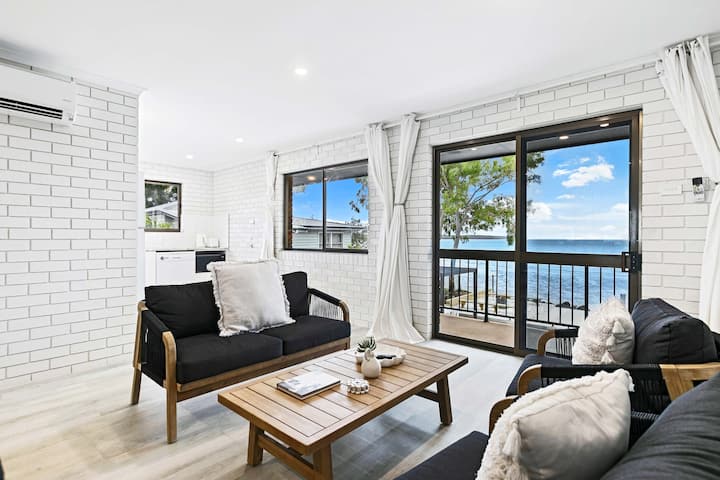 Salt & Stone Villa On The Beach - Villa 1 - Toogoom