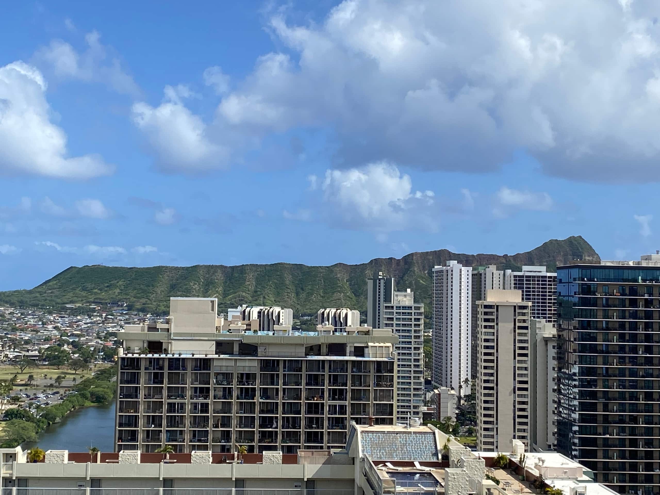 Condo in Honolulu · ★5.0 · Studio · 1 bed · 1 private bath - Image 15