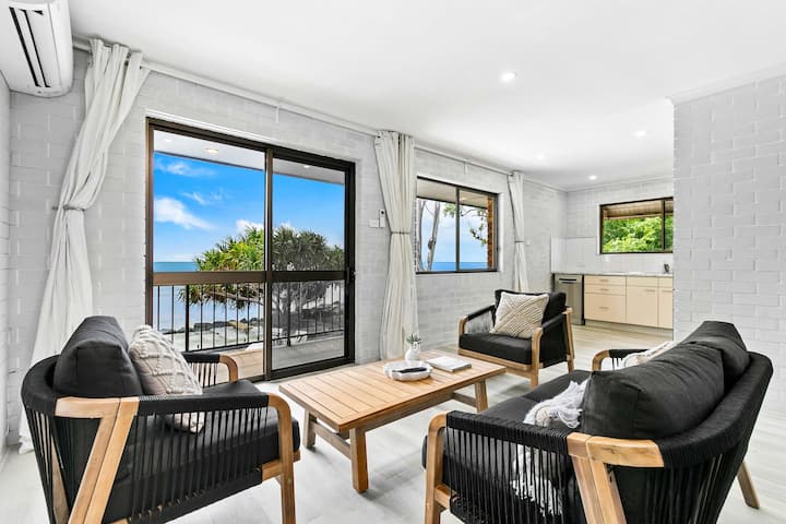 Salt & Stone Villa On The Beach - Villa 3 - Toogoom