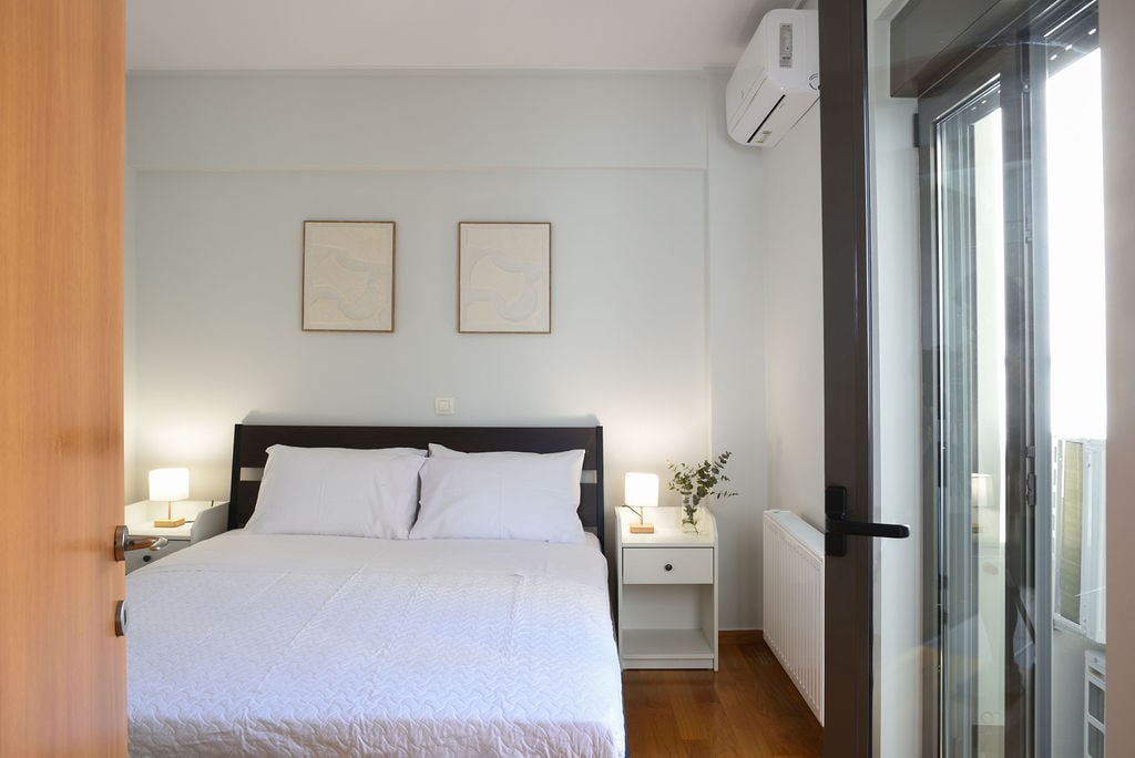 Aqua Vista Saronida Seaside Serenity — Apartament — închiriere de vacanță cu vedere la mare în Saronida, Greece, Atena, Grecia — fotografia 4 a proprietății | Aqua Vista Rentals