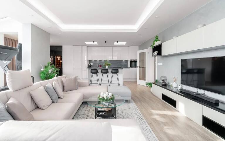 O2arena luxury rooftop terrace | AC | + garage