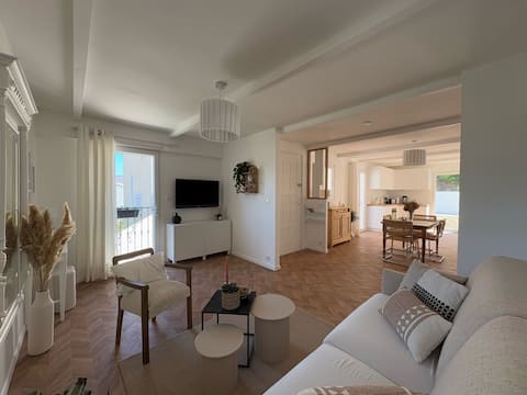 Top Airbnb: Maison Eliane Jone, Apt, Luberon in Apt