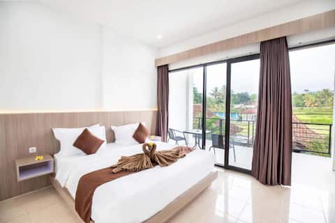 1 BR Mountain View Rinjani | Deluxe Double Room