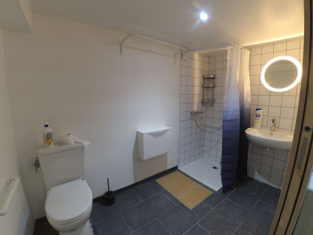 HackerHouse managed Airbnb listing 2