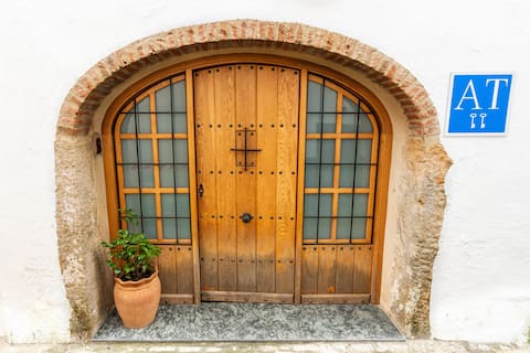 Callejita del Clavel House