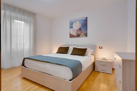 [Central Cormons] 3 Bedrooms & Private Balcony