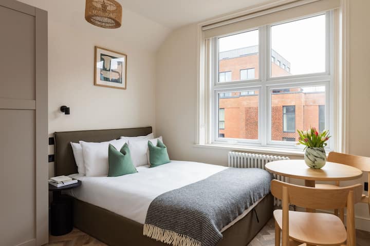 Fivem West Hampstead 12 -Crashpad Studio Apartment - 倫敦